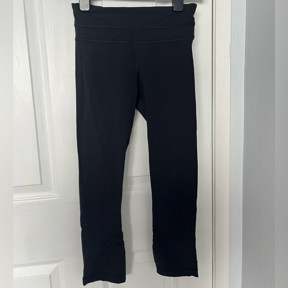 Lululemon black leggings